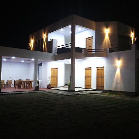 Hotel Cassia Udawalawe Exteriér fotografie